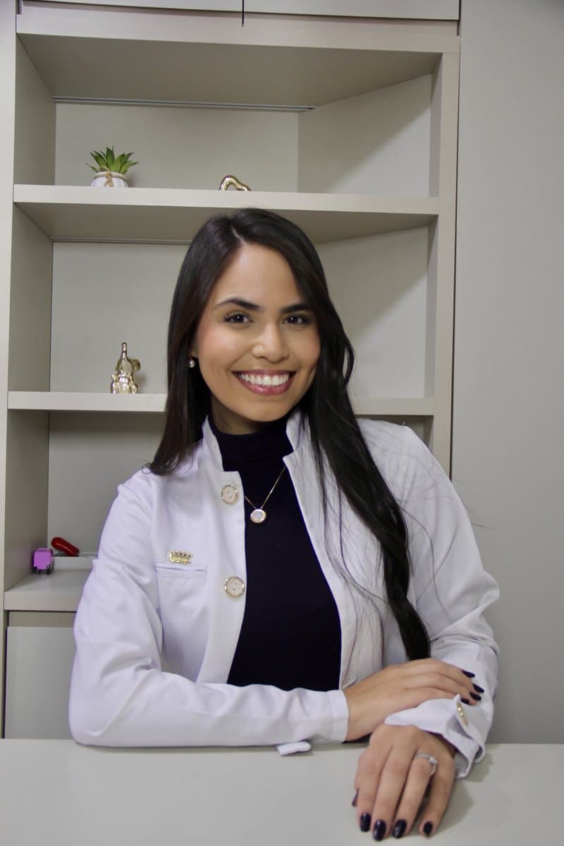Dra. Gabriela Cardoso - Cirurgiã-Dentista